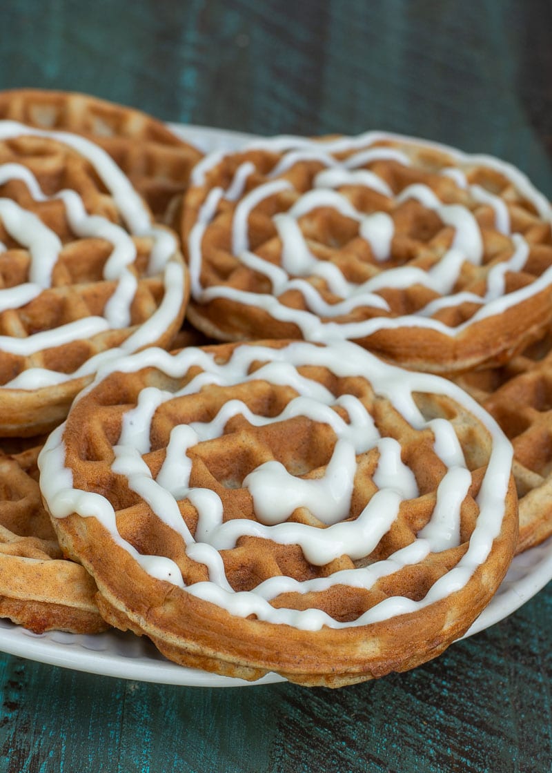 These Cinnamon Roll Chaffles are going to be your go to for a keto breakfast! At only 2 net carbs including the cream cheese icing, you'll love these for low carb meal prep!